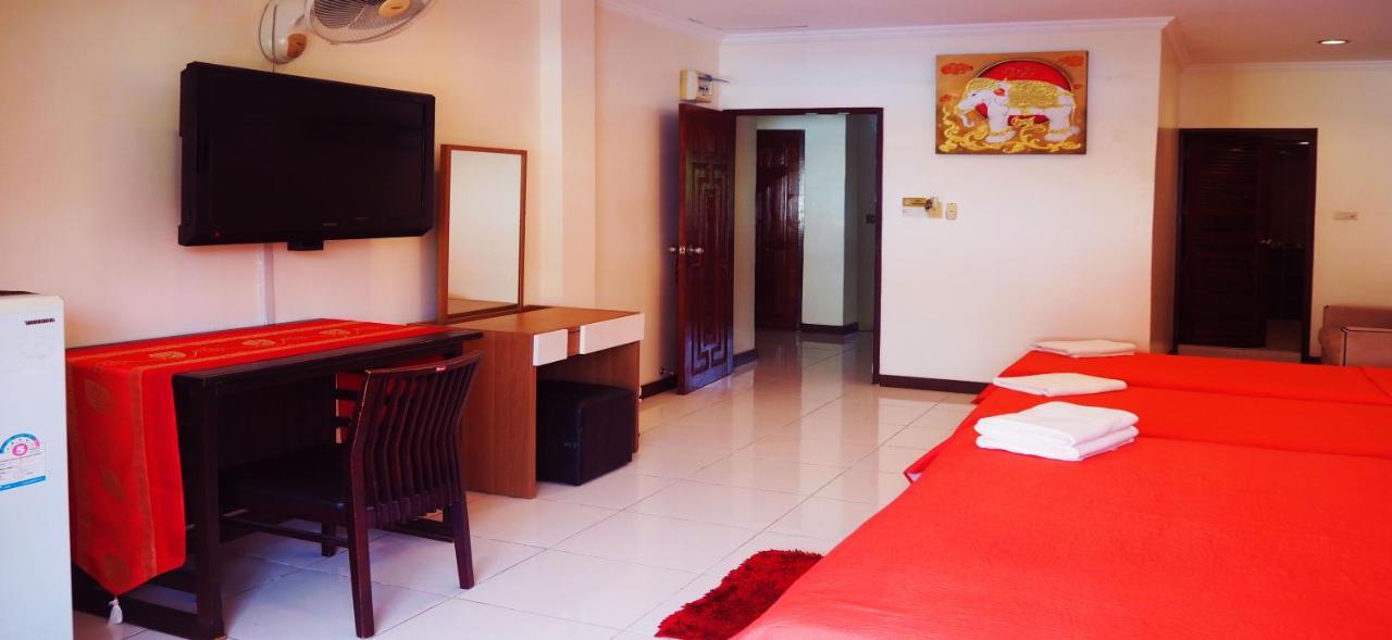 Sky Silk Decoration House Hotel Patong Buitenkant foto