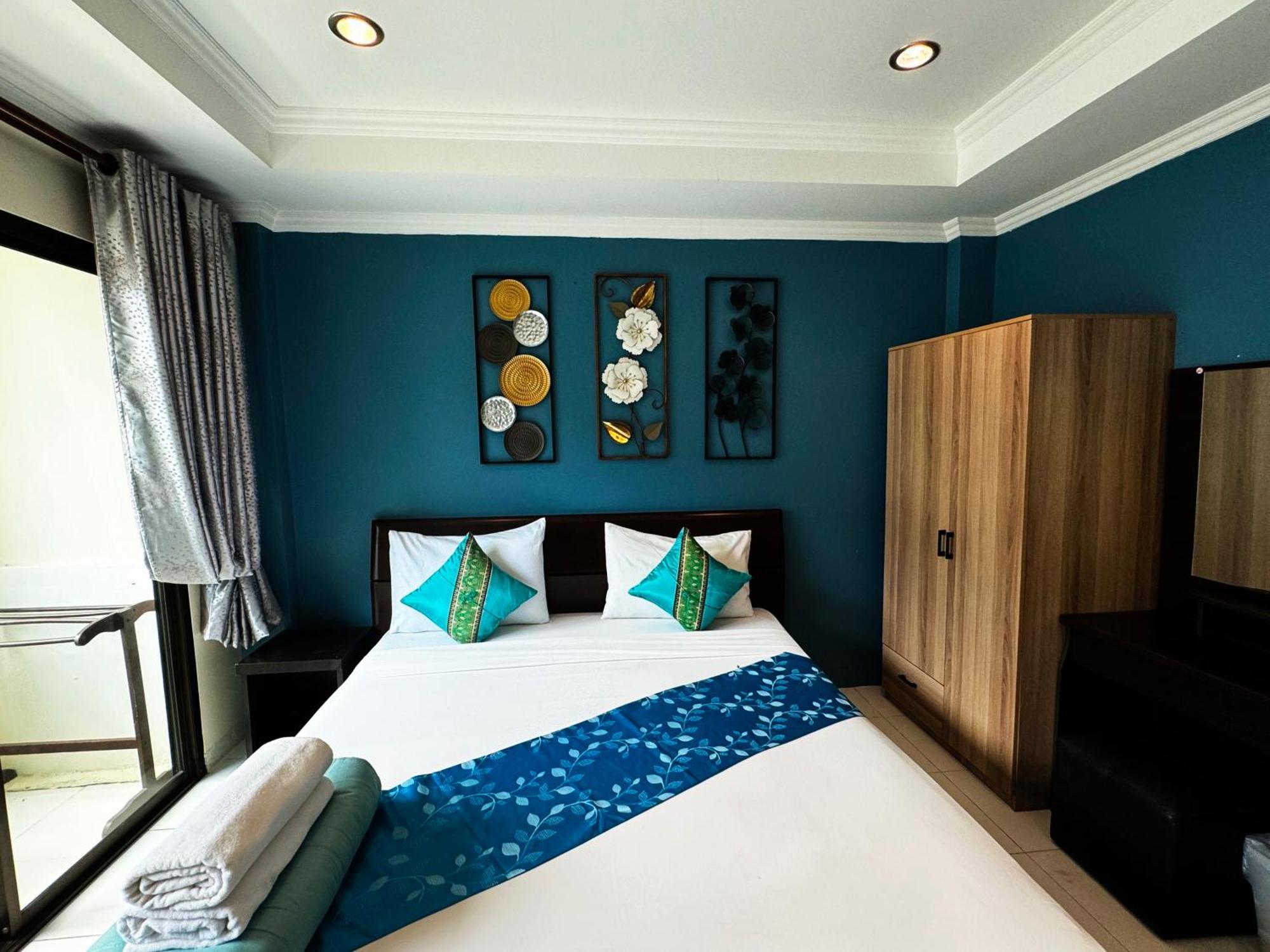 Sky Silk Decoration House Hotel Patong Buitenkant foto