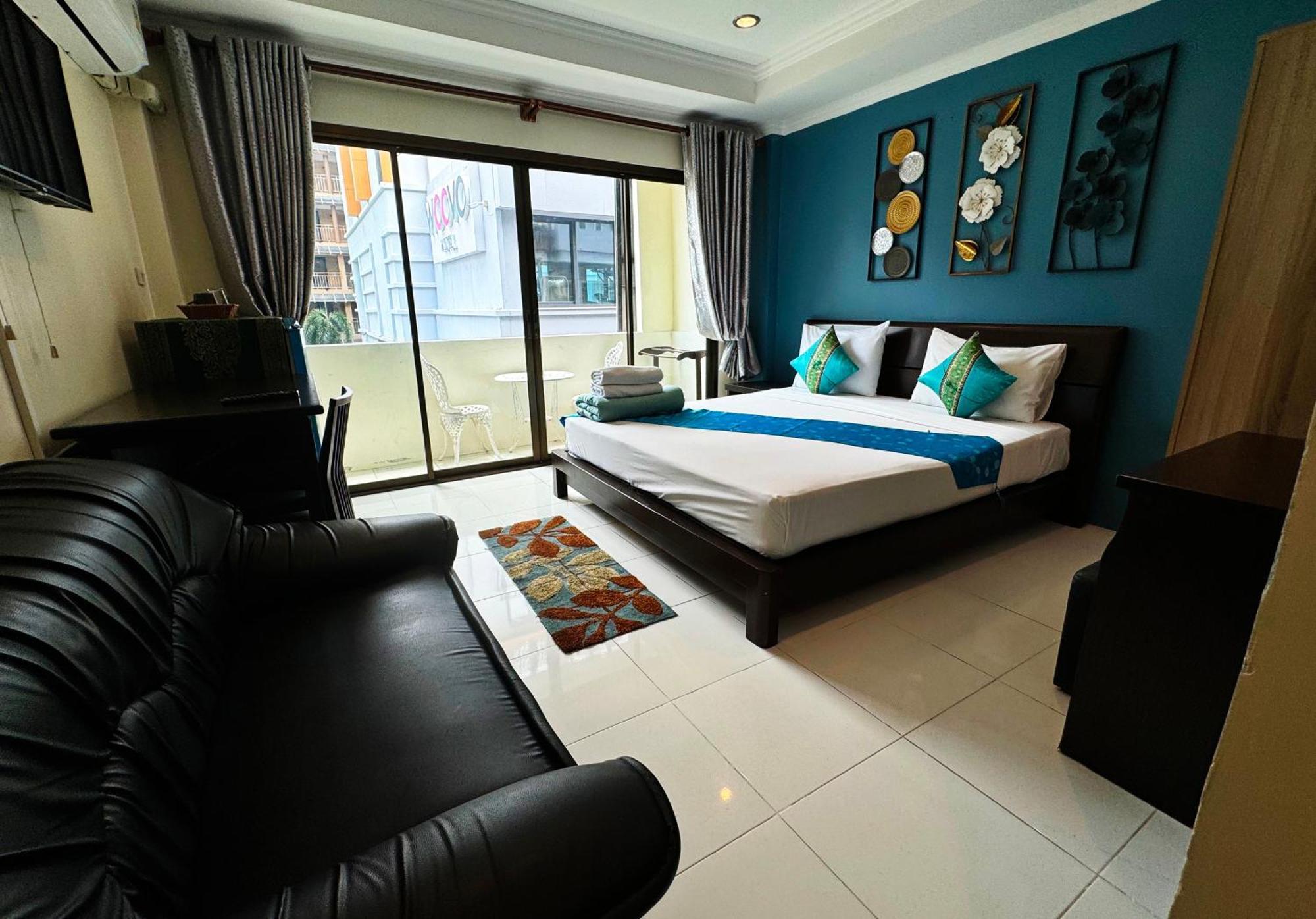 Sky Silk Decoration House Hotel Patong Buitenkant foto